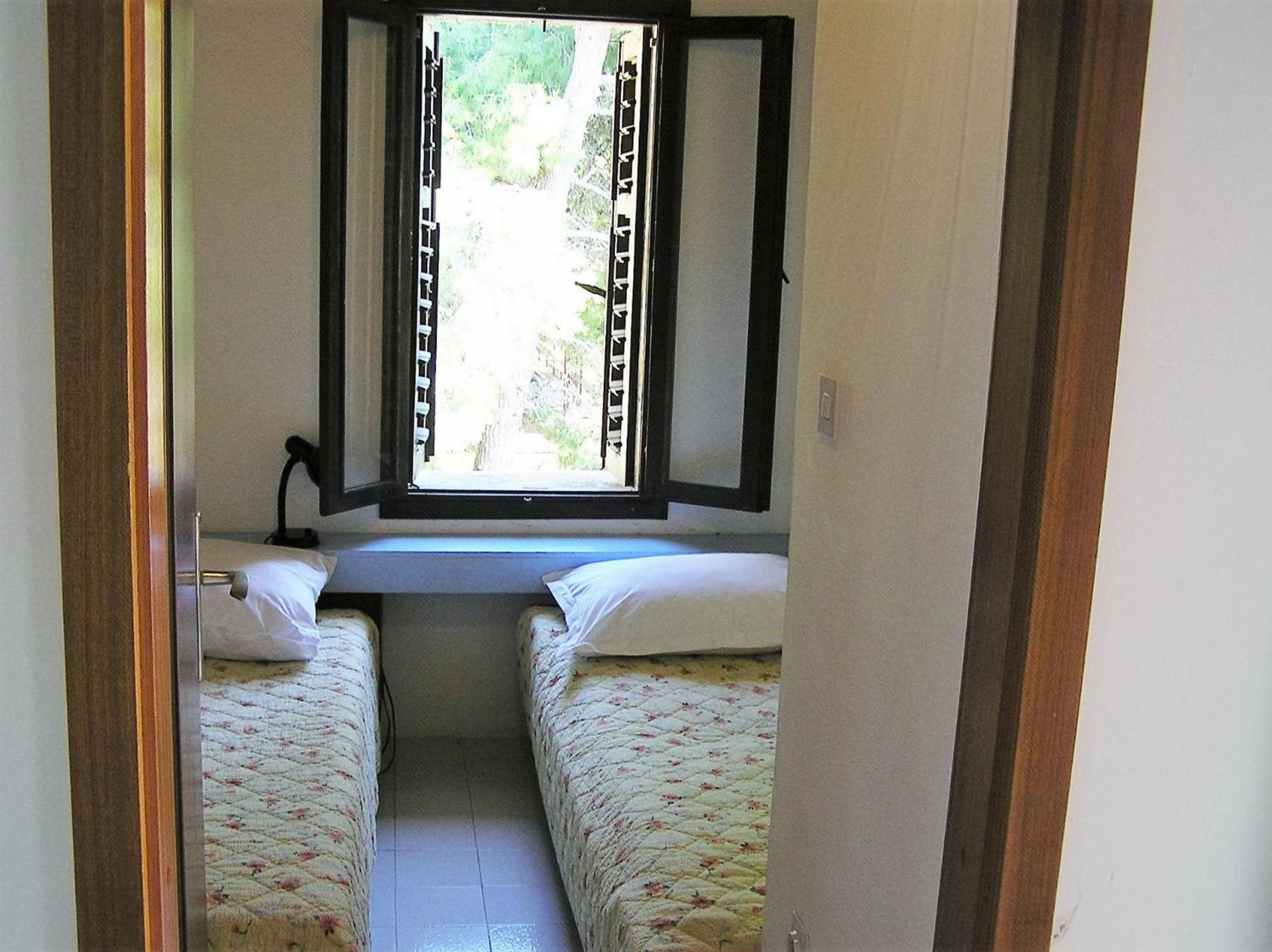 Apartments Mako Pisak Bagian luar foto